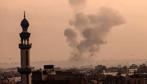 مقبوضہ فلسطین؛ غزہ میں اسکول اور رہائشی عمارتوں پر اسرائیلی بمباری