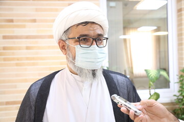 بازدید امام جمعه پردیسان از کتابخانه امام علی بن موسی الرضا (ع)