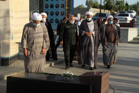 تصاویر/ تقدیر نماینده ولی فقیه در استان از خادمین ستاد نماز جمعه همدان