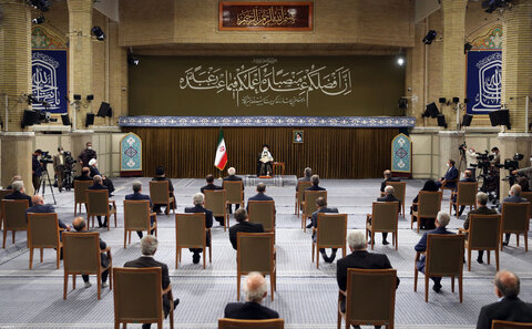 تصاویر/ آخرین دیدار رئیس‌جمهور و هیئت دولت دوازدهم با رهبر معظم انقلاب