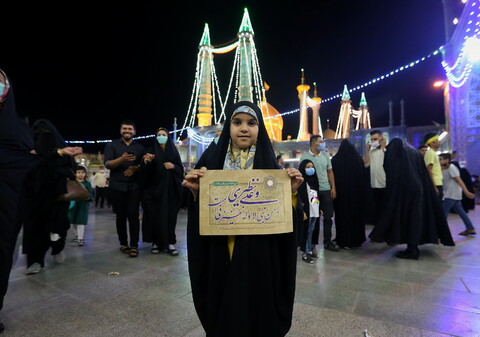تصاویر/ حال و هوای حرم کریمه اهل بیت در شب عید غدیر