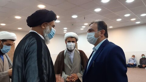 دیدار عیدانه مردم و مسئولان با نماینده ولی فقیه در خوزستان