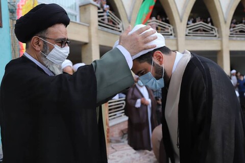 تصاویر / مراسم عمامه گذاری طلاب حوزه علمیه بناب در روز عید غدیر خم
