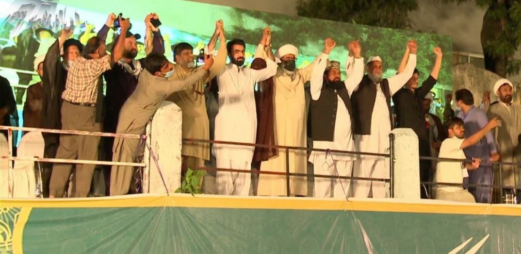 پاکستان کے کسی بھی دشمن کے ساتھ تعلقات ہمارے رہبر معظم کے نزدیک گناہ و حرام ہے