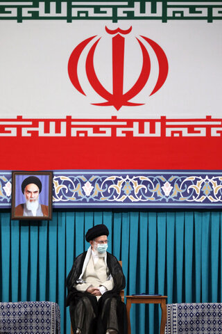 بالصور/ مراسم تنفيذ الحكم للدورة الثالثة عشرة لرئاسة الجمهورية الإسلامية في إيران