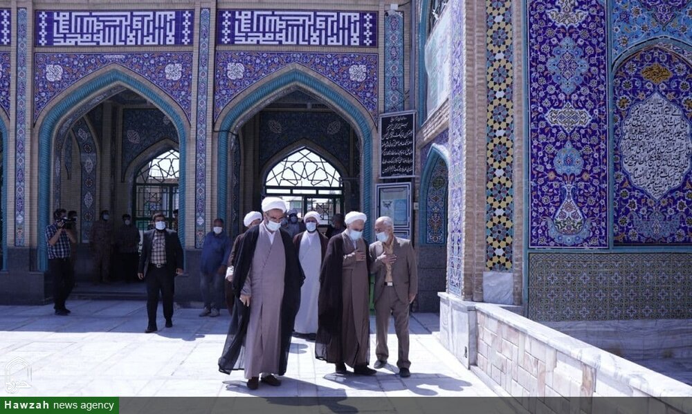 تجدید میثاق نماینده جدید ولی‌فقیه در استان سمنان با شهدا + عکس