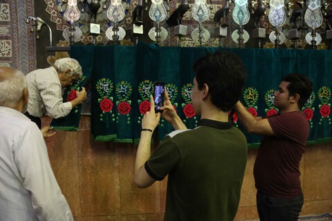 تصاویر/ مراسم سنتی علم زنی در تکیه حاج حسن