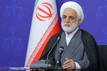 رئیس قوه قضائیه: «من آیت الله نیستم» + فیلم