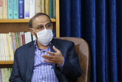 دکتر محمد علی خواجه پیری مؤسس مرکز میکروفیلم نور در دهلی