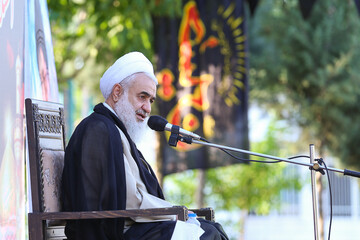 بیعت نکردن امام حسین(ع) با یزید تکلیف امروز ما را روشن کرده است