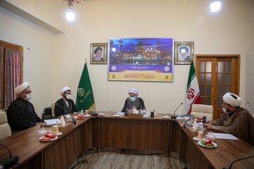 نقش اجتماعی طلاب در جبهه سلامت تقویت شود | تهیه و توزیع ۲۰۰ هزار بسته معیشتی با تلاش حوزه علمیه فارس