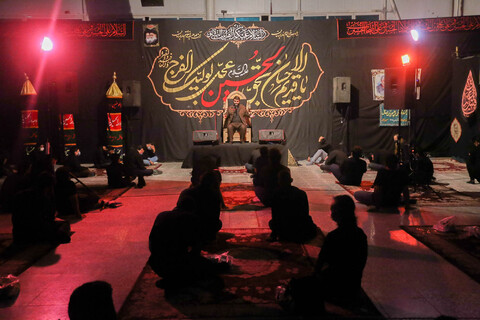 تصاویر/ مراسم عزاداری شب پنجم محرم رهپویان وصال  در حسینیه بسیج اصفهان