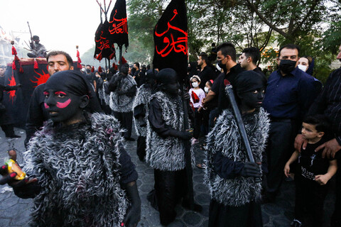 تصاویر/کاروان نمادین واقعه عظیم عاشورای حسینی خمینی شهر