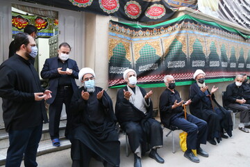 تصاویر / مراسم عزاداری روز عاشورا در بیت مرحوم آیت الله العظمی فاضل لنکرانی