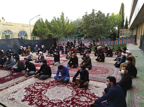 برگزاری تاسوعای حسینی در حوزه علمیه علی بن موسی الرضا یاسوج به روایت تصویر