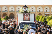 تصاویر/ مراسم تشییع  پیکر مرحوم آیت الله سید کمال فقیه ایمانی در اصفهان