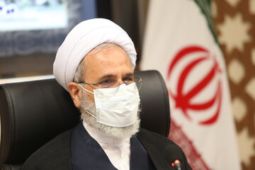 قم با اقتضائات بین المللی بودن فاصله دارد