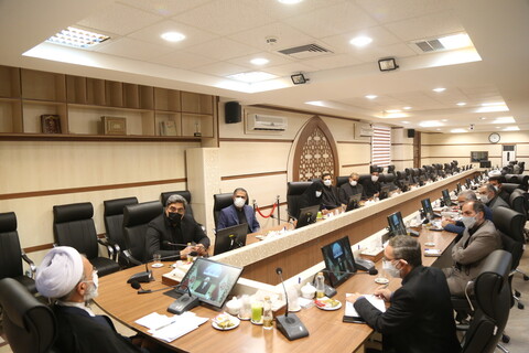 تصاویر / دیدار اعضای جدید شورای اسلامی شهر قم با آیت الله اعرافی