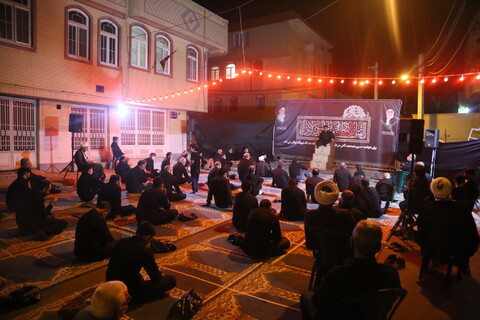تصاویر/ مراسم عزاداری اباعبدالله الحسین(ع) در مسجد فاطمه الزهرا (س) بنیاد