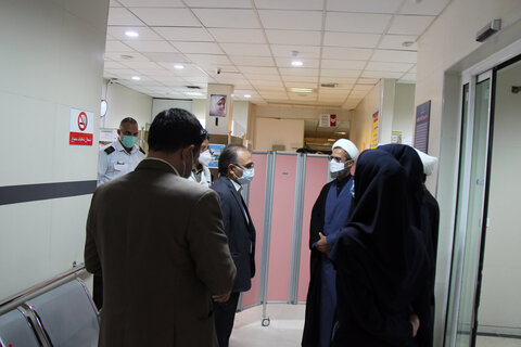 تصاویر/ بازدید نماینده ولی فقیه در خراسان شمالی از بیمارستان ها و مراکز واکسیناسیون کرونا