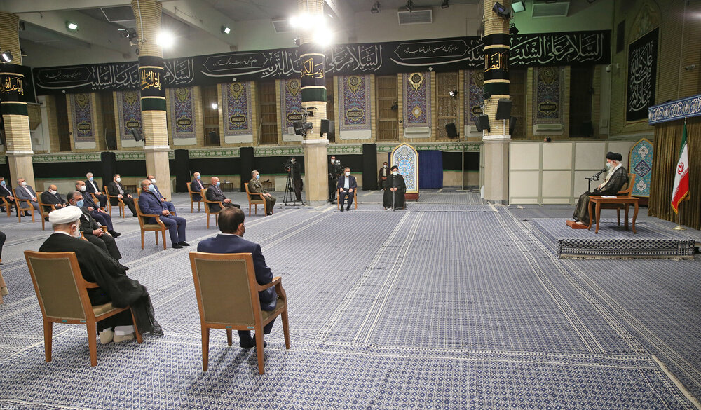 زمان شتابان میگذرد، از هر لحظه این چهارسال استفاده کنید/ لزوم بازسازی انقلابی در بخشهای مدیریتی