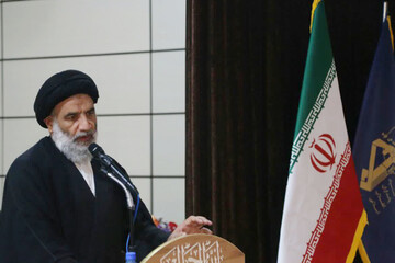 تقویت بنیه علمی لازمه تربیت طلبه در تراز انقلاب اسلامی است