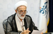 استاد موسویان در مباحث اقتصادی و فقهی ۲۵ سال تلاش مجاهدانه انجام داد