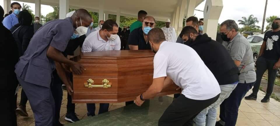 برگزاری مراسم تشییع و تدفین مبلغه شیعه در کشور ساحل عاج+تصاویر