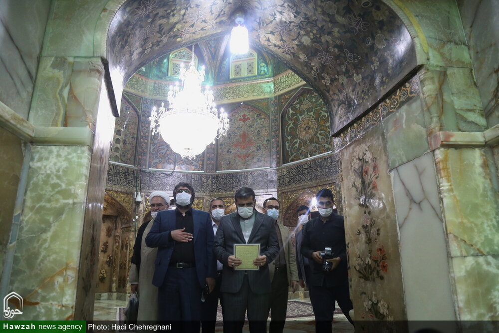 تصاویر / حضور وزیر فرهنگ و ارشاد اسلامی در حرم حضرت معصومه(س) و دیدار با تولیت