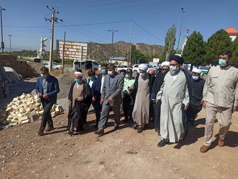 بازدید حجت‌الاسلام والمسلمین دژکاک از شهر زلزله زده سی سخت
