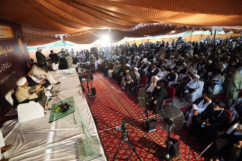 تصاویر/ اسلام آباد میں علماء و ذاکرین کانفرنس برائے تحفظ حقوقِ مكتب تشیع و عزاداری (۴)