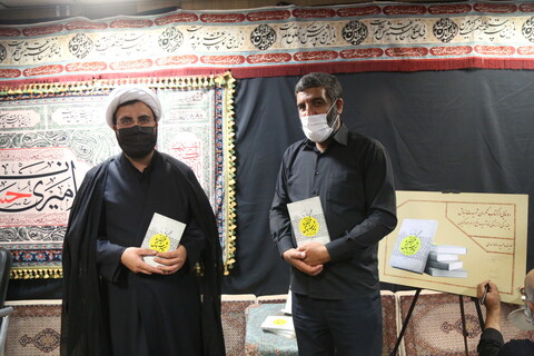 تصاویر / مراسم رونمایی از کتاب زندگینامه شهید مکیان در گلزار شهدای قم