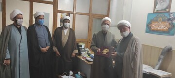 روحانیون آزاده و جانباز حوزه علمیه کاشان تجلیل شدند