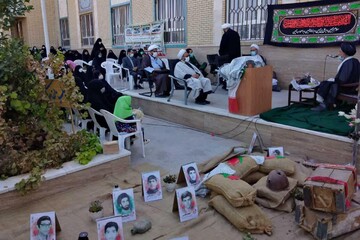 فیلم| رونمایی از کتاب طلاب یزدی با موضوع شهدا و دفاع مقدس