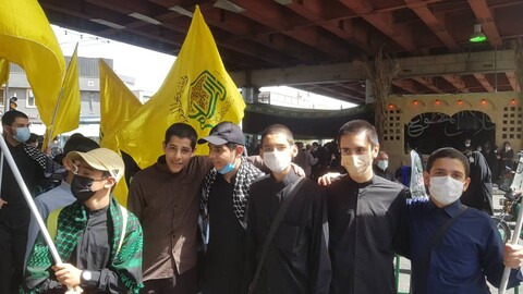 تصاویر/ حضور طلاب مدرسه علمیه دارالسلام تهران در راهپیمایی جاماندگان اربعین