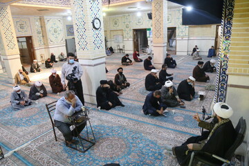 تصاویر / مراسم بزرگداشت هفته دفاع مقدس در مرکز مدیریت حوزه های علمیه