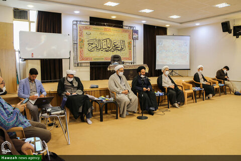 بالصور/ الاجتماع الشهري لمديري مدارس محافظة أصفهان العلمية