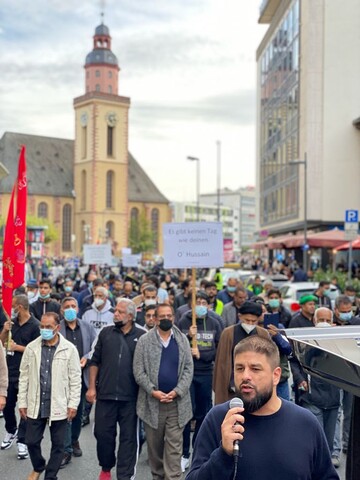 جرمن؛ فرینکفرٹ میں چہلم امام حسین (ع) کی مناسبت سے اربعین واک کا انعقاد