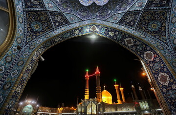 تصاویر/ حال و هوای حرم حضرت فاطمه معصومه(س) در شب شهادت امام رضا(ع)