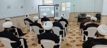 برگزاری چهارمین جلسه آموزشی ائمه جماعات شهرستان هویزه + عکس