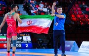 تهنئة الإمام الخامنئي لأبطال مصارعة إيران في المصارعة الرومانية