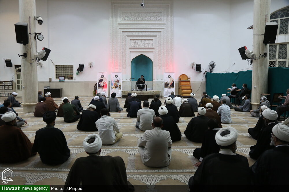 تصاویر/ مراسم بزرگداشت مرحوم علامه حسن زاده آملی در مسجد حضرت زینب(س) پردیسان