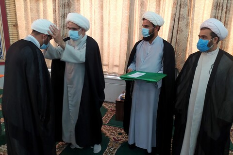 مراسم عمامه گذاری طلاب بوشهر