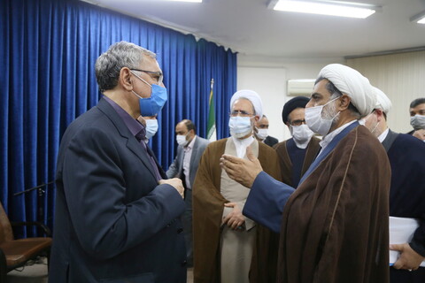 تصاویر / دیدار وزیر بهداشت با آیت الله اعرافی