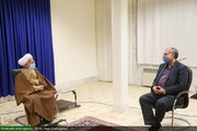 بالصور/ وزير الصحة الإيراني يلتقي بسماحة آية الله جوادي الآملي بقم المقدسة