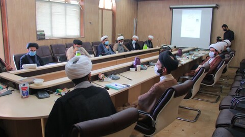 تصاویر/ کرسی آزاداندیشی بررسی «ماهیت شناسی فقه‌های مضاف» در حوزه علمیه خوزستان