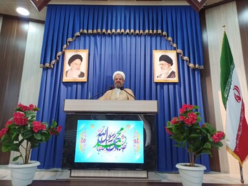 امام جمعه دامغان: مشکلات حوزه سلامت با توزیع عادلانه پزشک رفع شود