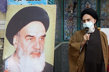 طلاب همدان معمم شدند | موسوی اصفهانی: حوزه علمیه حافظ قرآن و عترت است