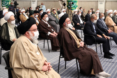 دیدار میهمانان کنفرانس وحدت اسلامی‌ و جمعی از مسئولان نظام با رهبر معظم انقلاب