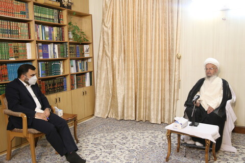 تصاویر / دیدار وزیر ارتباطات و فناوری اطلاعات با آیت الله العظمی مکارم شیرازی